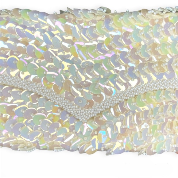 Vtg. Bags by Debbie | 1960’s Hand-beaded Satin Evening Clutch. - Picture 6 of 10